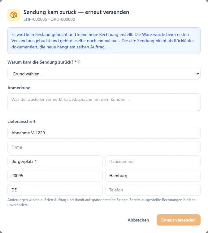 Dialog Sendung kam zurück – erneut versenden in BIS ERP mit dem Hinweis, dass kein Bestand gebucht und keine neue Rechnung erstellt wird, der Pflichtauswahl Warum kam die Sendung zurück, einem Feld für die Anmerkung, der Lieferanschrift einer Testsendung und den Schaltflächen Abbrechen und Erneut versenden